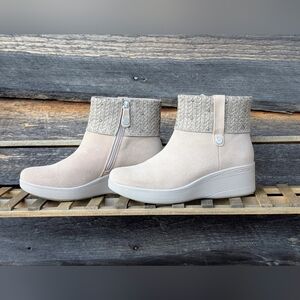 Martha Stewart x Skechers Easy Going Suede Booties - Size 8